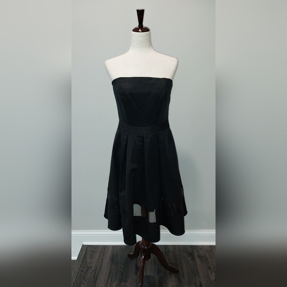 Express Dresses & Skirts - Express Black Formal Strapless Dress Size 10 Worn Once!